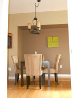 Expandable Dining Table