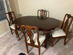 Dining room table with 4 chairs