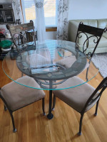 Dinning room table & chairs