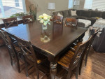 Dining room table chairs set