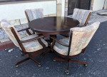 Pedestal Table with 4 Roller Chairs
