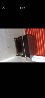 Broyhill lamp table mohagany