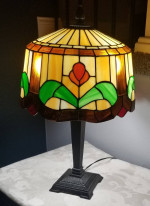 Large Stained Glass Floral Table Lamp
