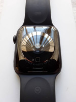 NEW Apple Watch Series 5 with Accessories *MAKE OFFER/TRADE*
