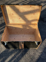 Antique Rustic Trunk Chest Storage / Beautiful Rustic Coffee Table