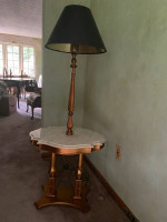 Lamp end table w/marble top