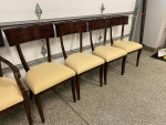 Round dining room table and 6 chairs