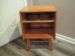 Heywood Wakefield MCM Side End Table / Nightstand