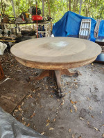 Clawfooted dinning room table to restore