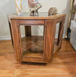 Octagonal END TABLE / NIGHTSTAND - OAK - $40