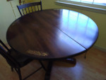 Hitchcock Breakfast Table, 2 arm chairs & 4 other chairs