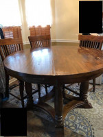 Frat House Round Breakfast Nook Table with 5 chairs