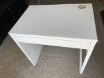 Desk / Table