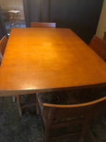 Dining room table