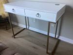 Entry table/ desk