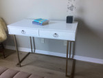 Entry table/ desk