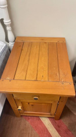 1 Wood bed Nightstand end table mesita de noche/mesa