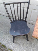REDUCED ***Hunt Country Table and 2 Chairs
