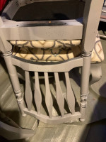 TABLE/chairs & BUFFET