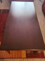 Living Room table and 2 side tables for sale!