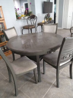 kitchen table and 4 chairs