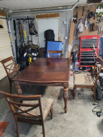 Dining room table
