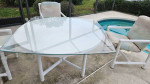 Glass for table tops: two sizes