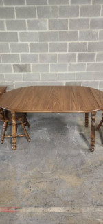 Breakfast / dining table and 2 chairs (free delivery)