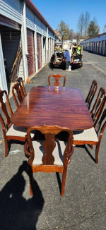 Henkel Harris table and 8 Kincaid chairs (free delivery)
