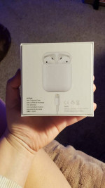 NEW Apple Airpods With Charging Case