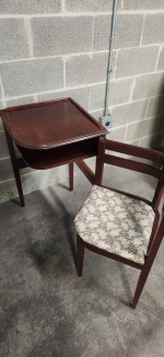 Unique side table and chair combo (free delivery)