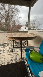 44” round table
