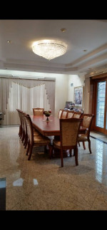 *************Gorgeous Dining Room Table and 12 chairs
