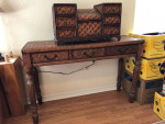 Decorative Wicker T.able and Storage Box