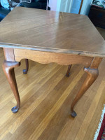 Drop leaf side table