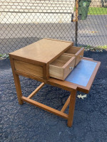 American of Martinsville end table