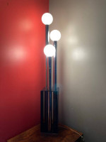 Mid Century Modern Lucite and Chrome Table Lamp
