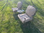 Beautiful Bistro Set 2 Chairs and Side Table **