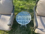 Beautiful Bistro Set 2 Chairs and Side Table **