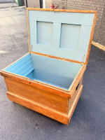Coffee Table Wood Trunk Chest Blanket Storage Carpenters Chest Antique