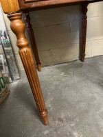 Bombay coffee and end table