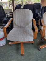 nothing over $100 come pick assorted furniture desk chair console table coffee