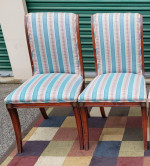 PENDING. 4 Dining Room Table Chairs.