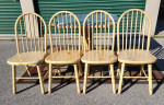 Dining Room Table and 4 Chairs. Tile Top.