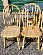 Dining Room Table and 4 Chairs. Tile Top.