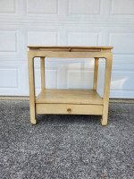 Hickory Sara side table