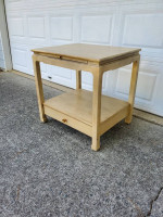 Hickory Sara side table