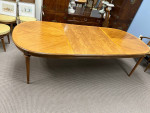 Hickory Manufacturing CO Fruitwood Table with 2 Leaves and 8 Chairs