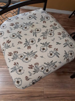 Counter height table/ with 4 chairs