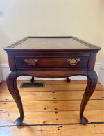 Antique Hekman Queen Anne Side Table